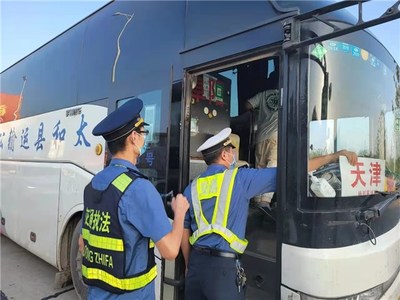 亳州市交通運輸局 聯合執法筑牢國慶假日交通運輸安全防線，規范小微型客車租賃經營服務